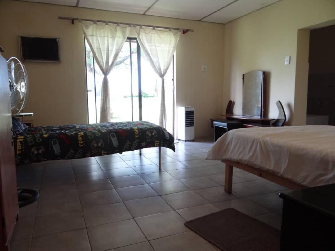 Bambi Lodge Grootfontein Exterior photo