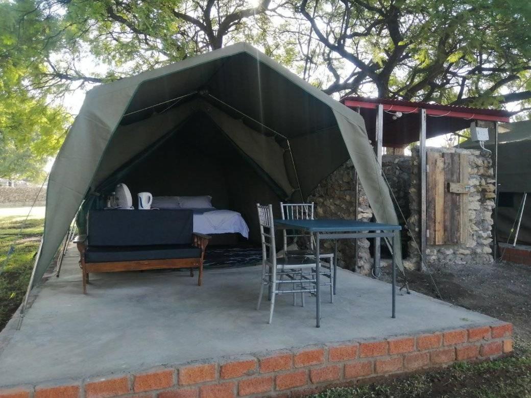Bambi Lodge Grootfontein Exterior photo